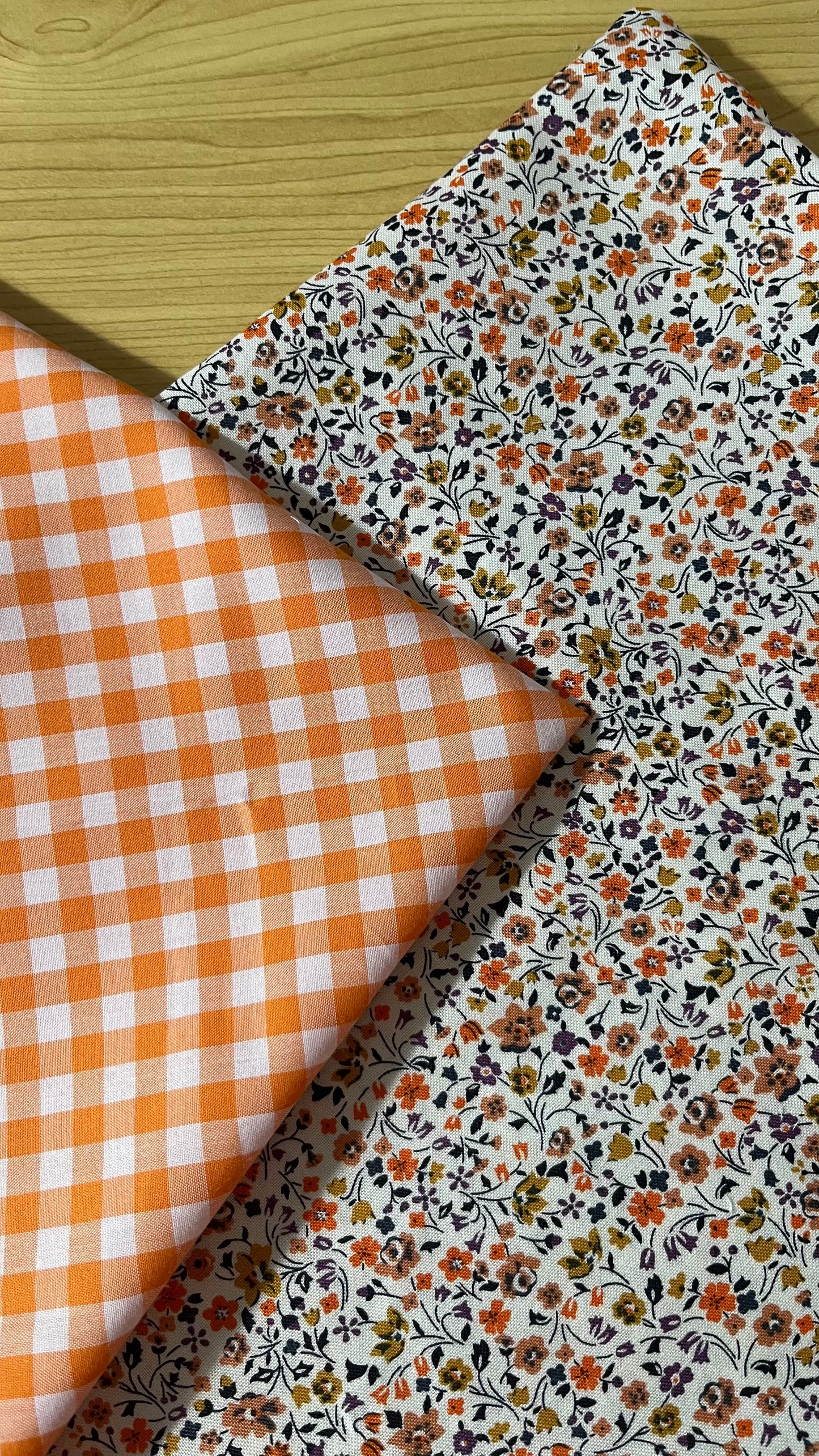 Mandarine Gingham Cooling Bandana