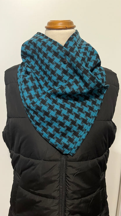 Blue Houndstooth Winter Cowl